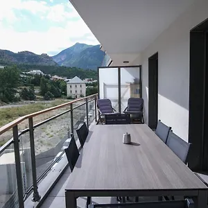 https://superb-apt-with-balcony-in-briancon.fr-provencehotel.com